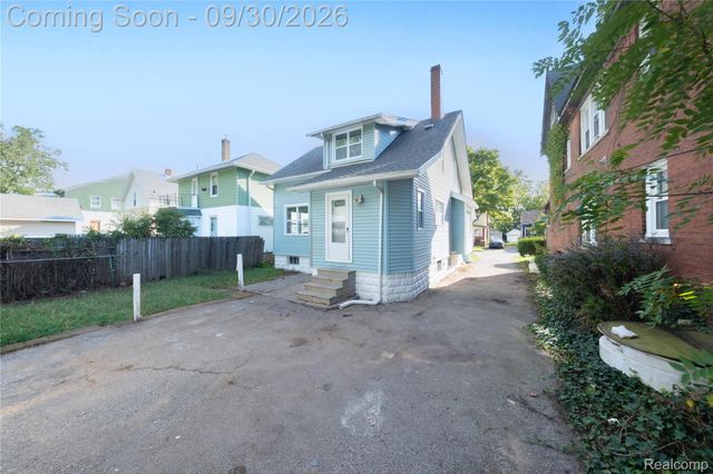 63 Mark Avenue, Pontiac, MI 48340