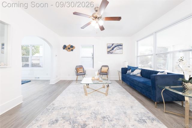 63 Mark Avenue, Pontiac, MI 48340