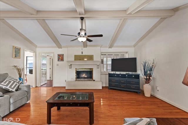203 Kensington Avenue, Bossier City, LA 71111