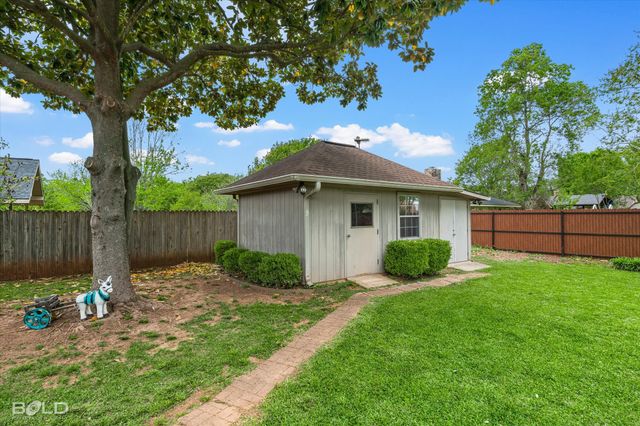 203 Kensington Avenue, Bossier City, LA 71111