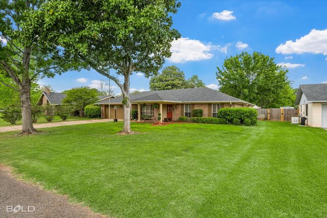 203 Kensington Avenue, Bossier City, LA 71111