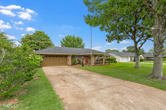 203 Kensington Avenue, Bossier City, LA 71111