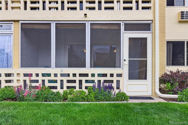 695 S Alton Way 9A, Denver, CO 80247
