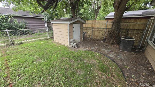 1640 Jewell Street, Ferndale, MI 48220