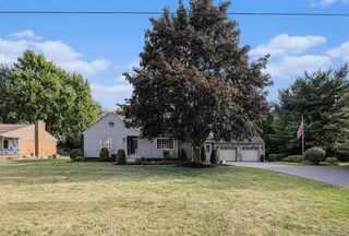 5294 E Atherton Road, Burton, MI 48519