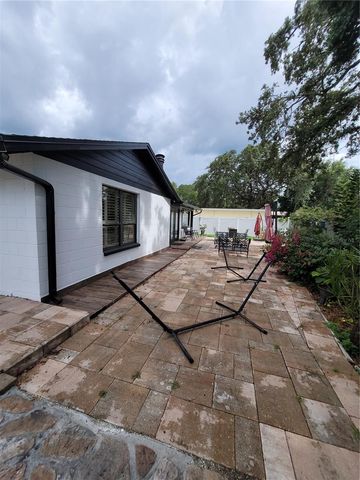8320 WOODLAKE PLACE, Tampa, FL 33615