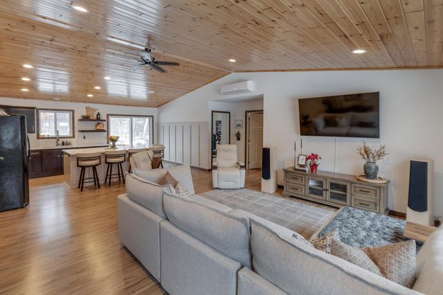 18908 Maryville Road, Brainerd, MN 56401