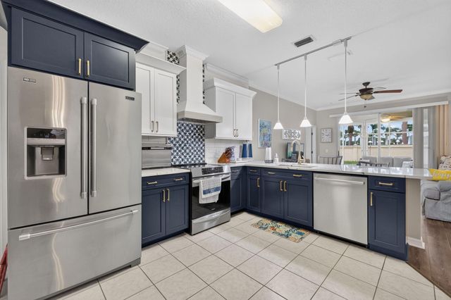 872 NW SARRIA Court, Port St. Lucie, Port St Lucie, FL 34986