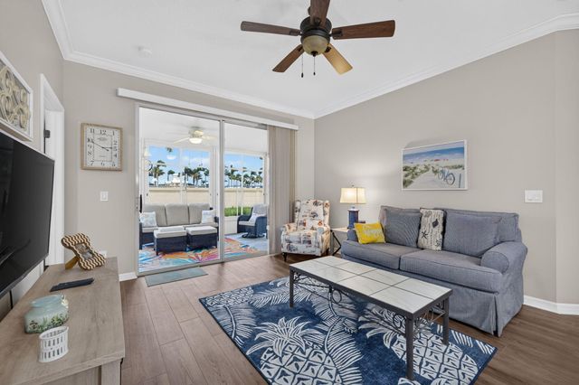 872 NW SARRIA Court, Port St. Lucie, Port St Lucie, FL 34986