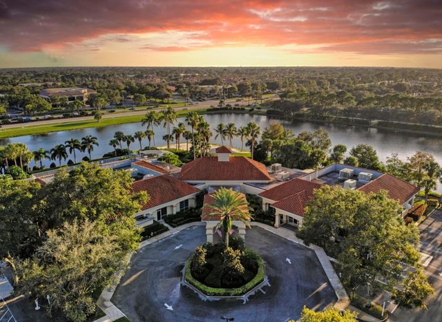872 NW SARRIA Court, Port St. Lucie, Port St Lucie, FL 34986