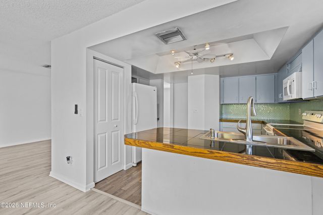 20 SHERBURY Court, Palm Coast, FL 32137