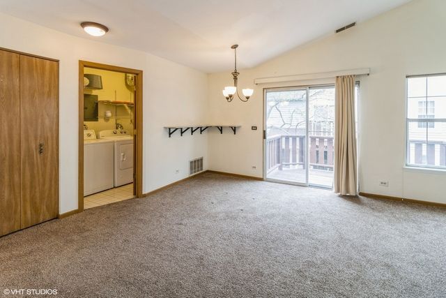 1291 COLDSPRING Road, Carol Stream, IL 60188