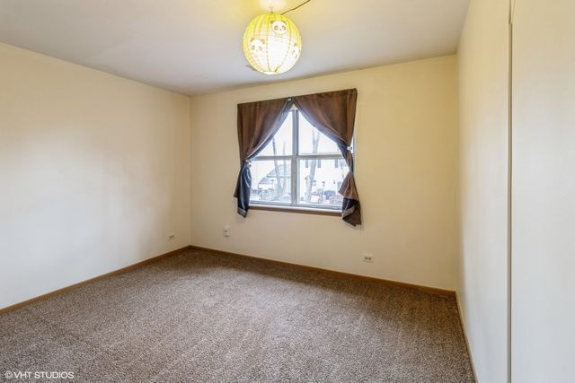 1291 COLDSPRING Road, Carol Stream, IL 60188