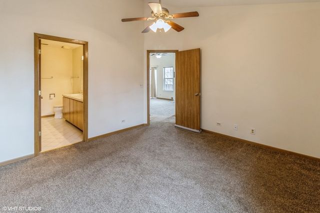 1291 COLDSPRING Road, Carol Stream, IL 60188