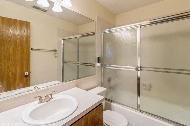 1291 COLDSPRING Road, Carol Stream, IL 60188