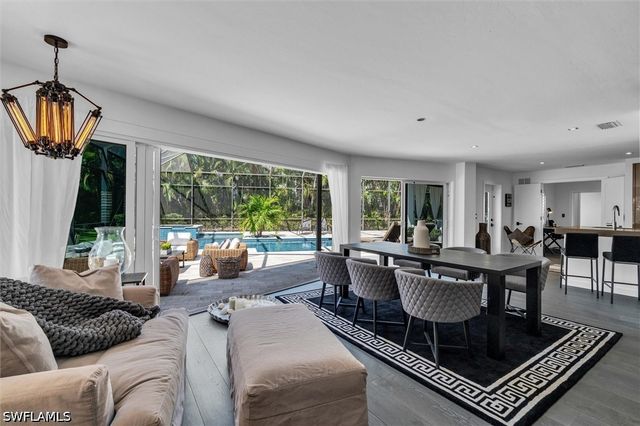 1627 Murex LN, Naples, FL 34102