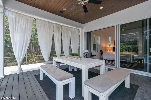 1627 Murex LN, Naples, FL 34102