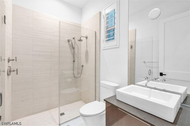 1627 Murex LN, Naples, FL 34102