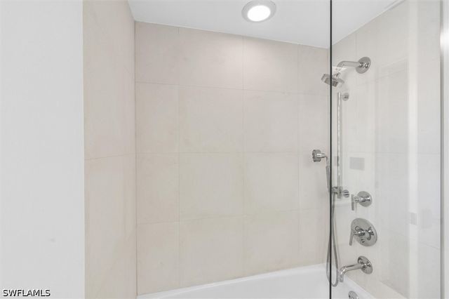 1627 Murex LN, Naples, FL 34102