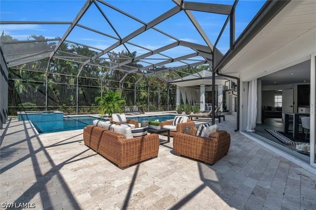 1627 Murex LN, Naples, FL 34102