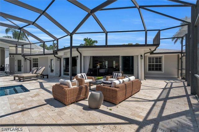 1627 Murex LN, Naples, FL 34102
