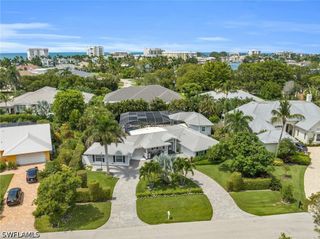 1627 Murex LN, Naples, FL 34102