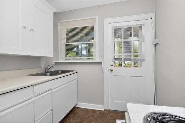 1412 Park Drive 1, Charlotte, NC 28204