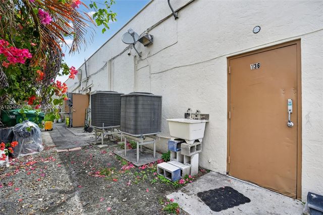 Established Cuban Established Cuban Style Pizzeria For Sale In Hiale Gardens, Hialeah Gardens, FL 33018