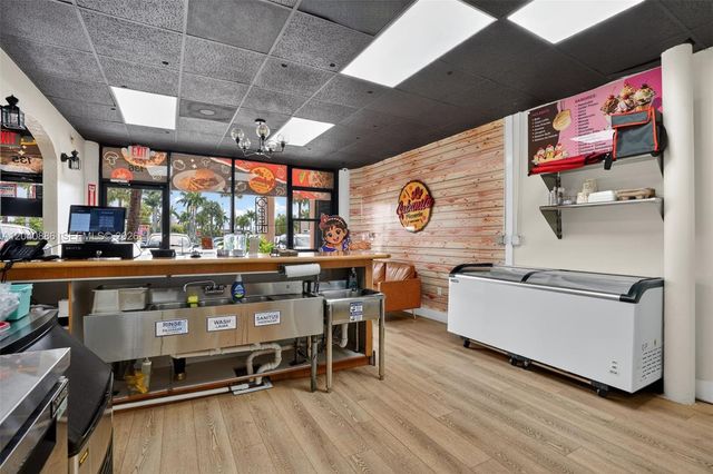 Established Cuban Established Cuban Style Pizzeria For Sale In Hiale Gardens, Hialeah Gardens, FL 33018