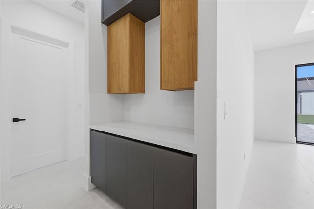 1730 SW 38th LN, Cape Coral, FL 33914