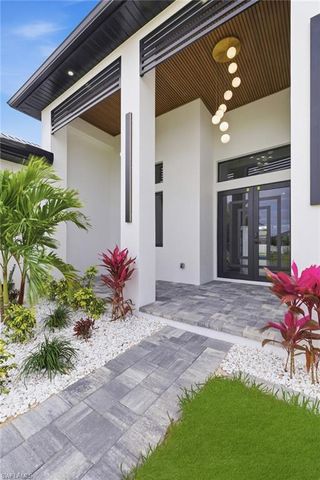 1730 SW 38th LN, Cape Coral, FL 33914