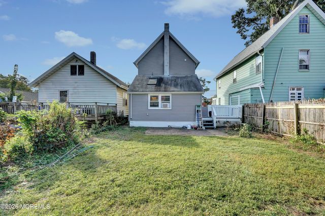 52 Leonard Street, Red Bank, NJ 07701