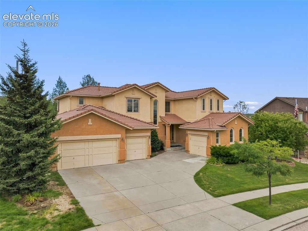 2114 Diamond Creek Drive, Colorado Springs, CO 80921 — exterior