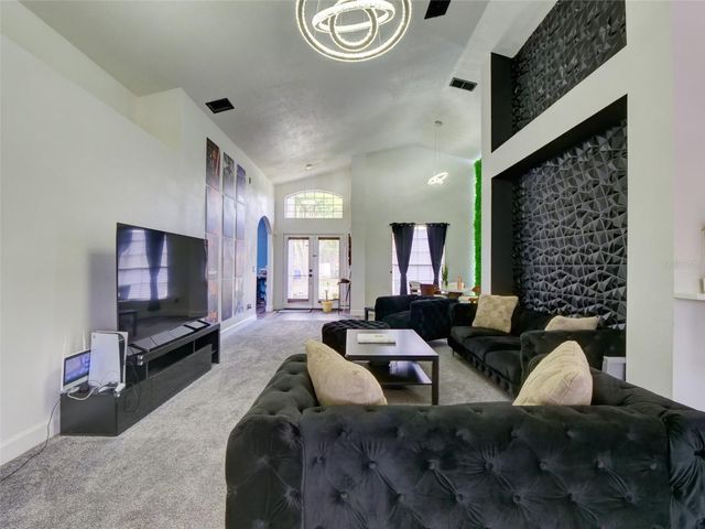 1084 ROYAL MARQUIS CIRCLE, Ocoee, FL 34761