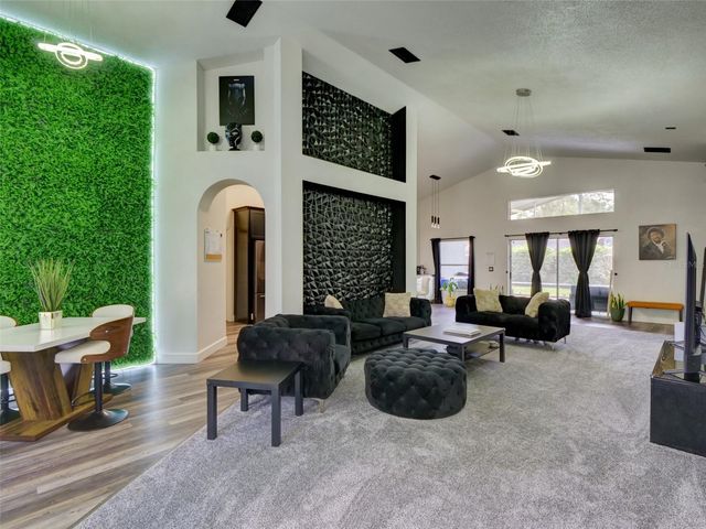 1084 ROYAL MARQUIS CIRCLE, Ocoee, FL 34761