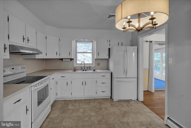 1035 MITCH RD, Pottstown, PA 19464