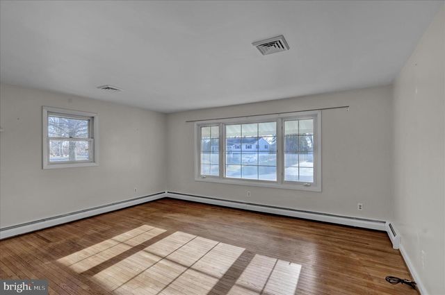 1035 MITCH RD, Pottstown, PA 19464