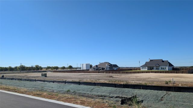 183 Lavish Lane, Lorena, TX 76655