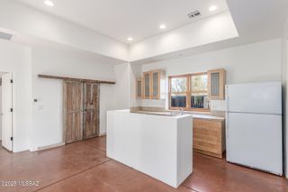 1012 S 8th Avenue, Tucson, AZ 85701