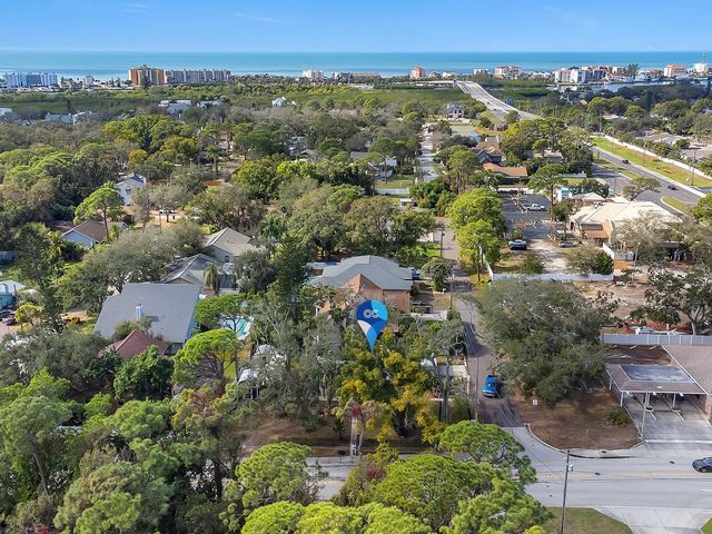 7684 OAKHURST ROAD, Seminole, FL 33776