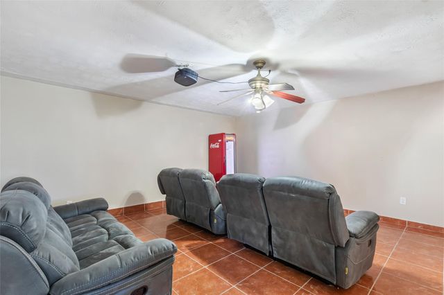 4507 Tangle Creek Lane, Spring, TX 77388