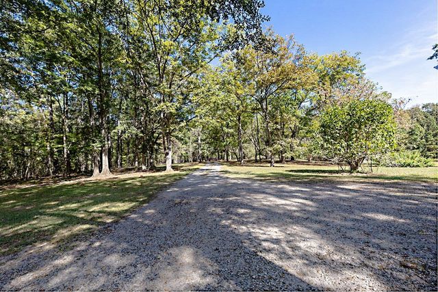 1216 Fern Road, Woodbury, GA 30293