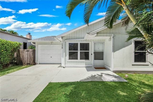 779 98th AVE N, Naples, FL 34108