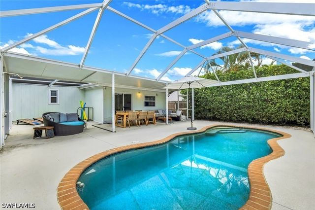 779 98th AVE N, Naples, FL 34108