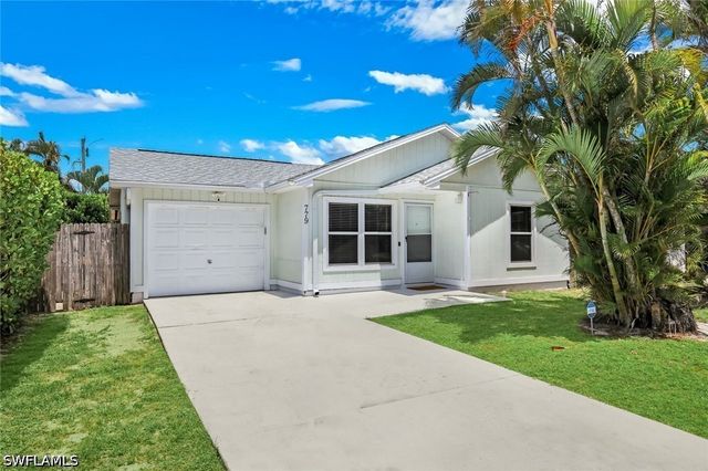 779 98th AVE N, Naples, FL 34108