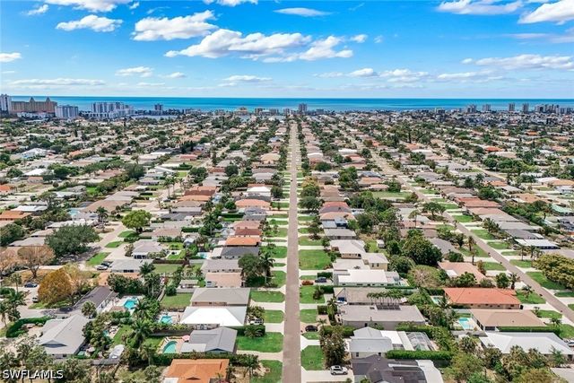 779 98th AVE N, Naples, FL 34108