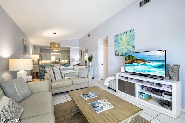 779 98th AVE N, Naples, FL 34108