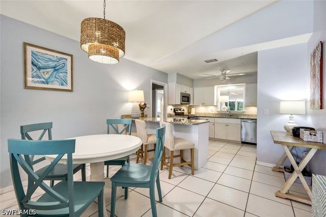779 98th AVE N, Naples, FL 34108