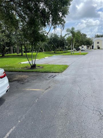 1100 Constitution Dr 1100-C, Homestead, FL 33034