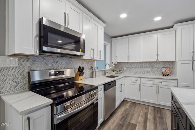 829 Greenwich Street, Raleigh, NC 27610